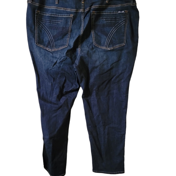 Seven Jeans plus size - Picture 4 of 5
